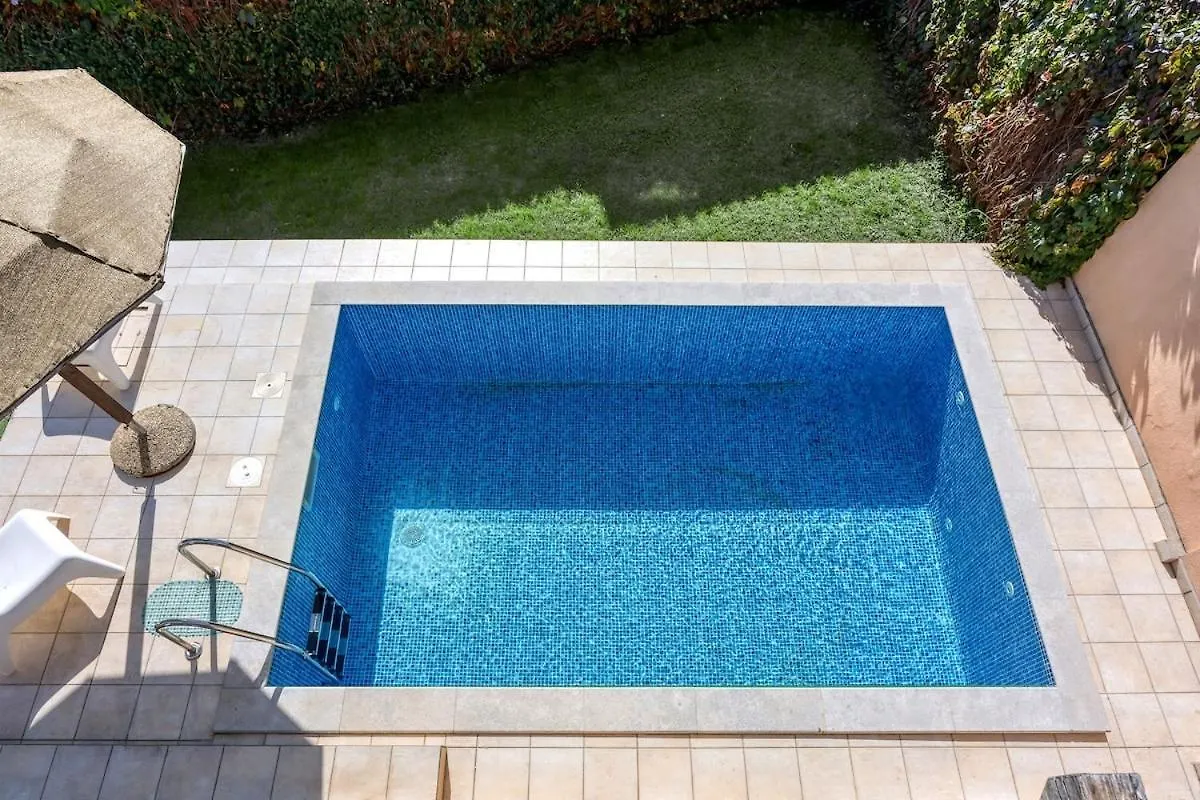 Villa -15 Min Beach - Private Pool - Air Con - Bbq - Villa Kontesici 13 Marasi 0*,  クロアチア